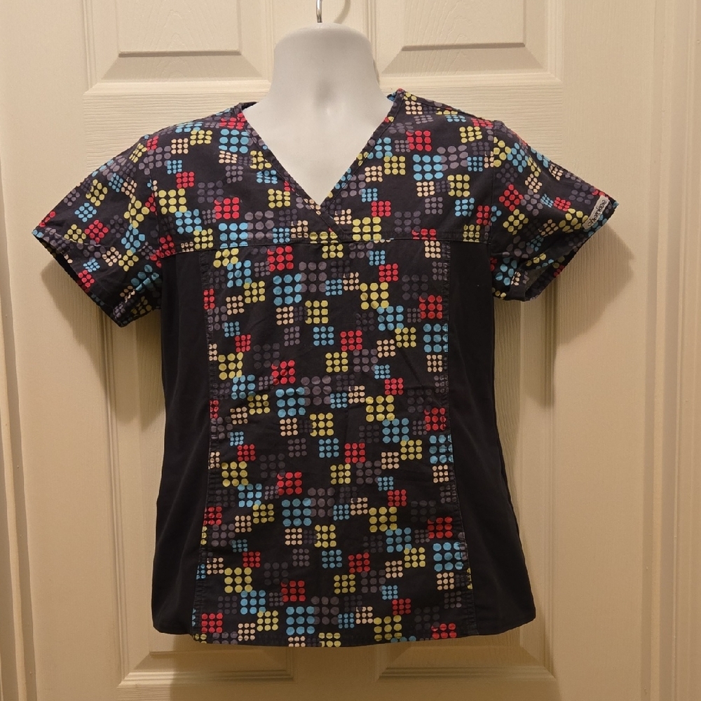 Cherokee Red and Black Patterned Scrubs Top Shirt Small V Neck